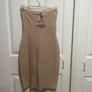 Tan Charlotte Russe dress size medium (fits 6-8 dress size) one once